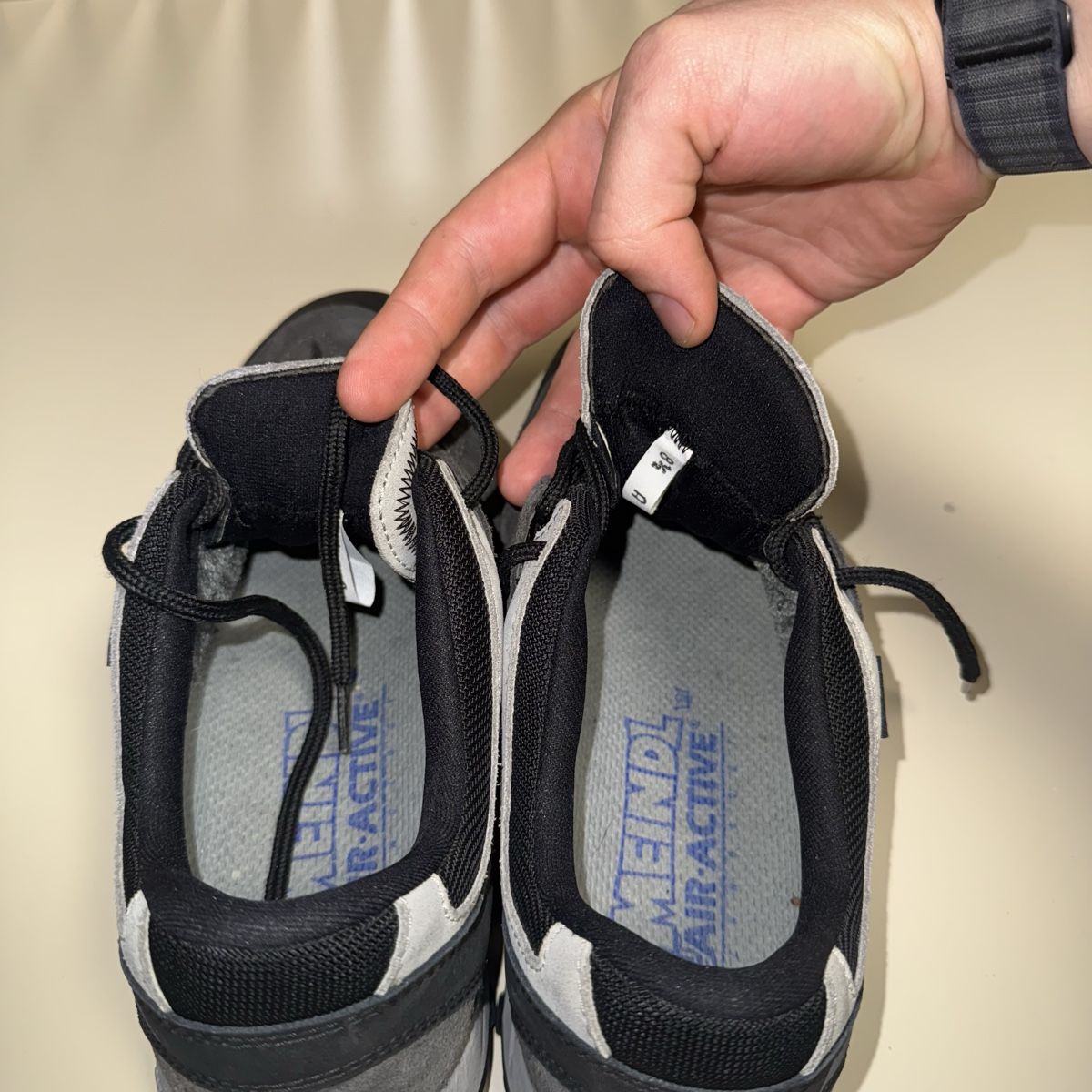Meindl Scarpe da uomo: Meindl Florida GTX Trekkingschuhe Gr. 8.5 Grau Gore-Tex – Usato da Bern venduto da MaxiSeller 4