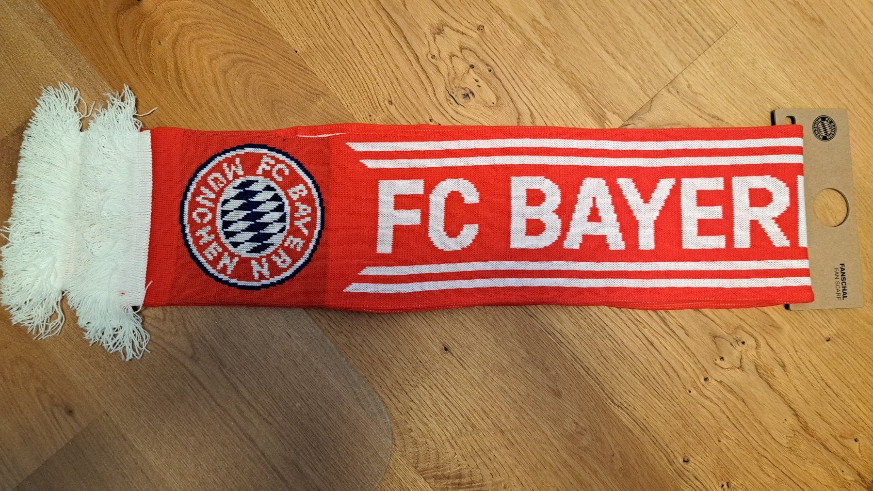 Foulards & écharpes: FC Bayern München Fanschal – Neuf avec emballage d'origine à Erlinsbach par carolinalexia 1
