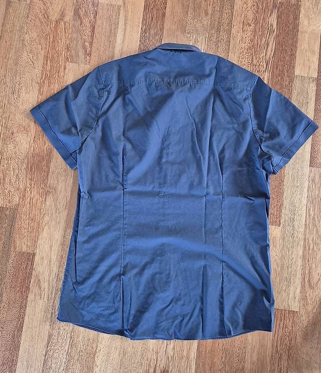 Camicie: Herren Hemd – Usato da Schneisingen venduto da sil_qb5m 2