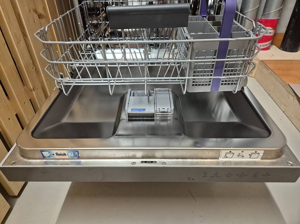 Beko Lavastoviglie: Lave-vaiselle beko selfDry Technology – Usato da St-Barthélemy VD venduto da ima_78fd 3