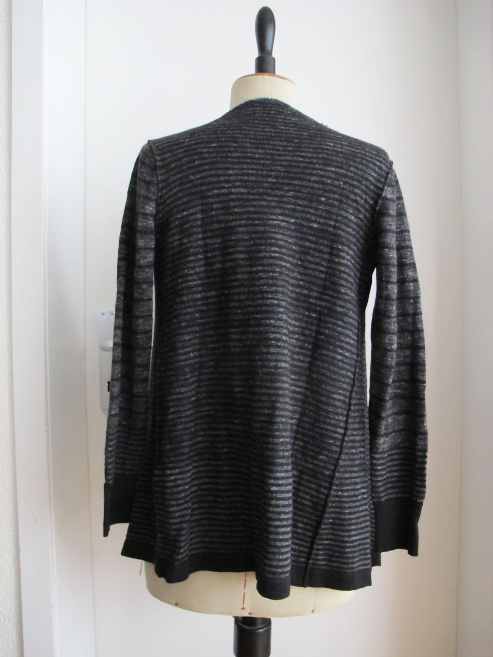 Diesel Giacche: Cardigan von Diesel, anthrazit-grau, Gr. M/38 – Usato da St. Gallen venduto da Flint75 1