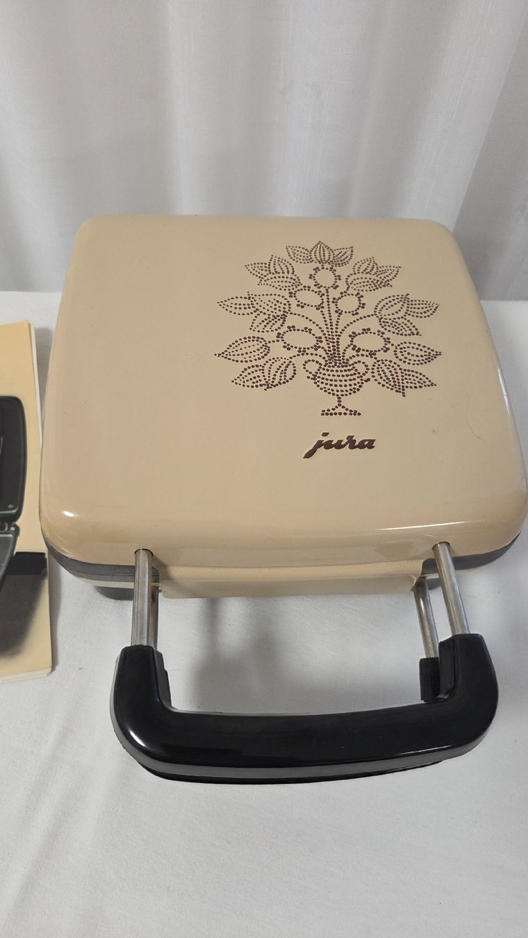 Cucine complete: Fer à bricelet jura type 141 – Usato da Ecublens VD venduto da Moun 1