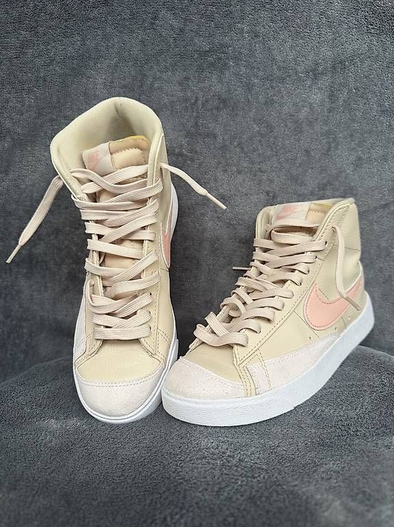 Scarpe da donna: Nike Blazer Mid 77 Damen  Grösse 39 – Usato da Münchenstein venduto da lil_29nm 1