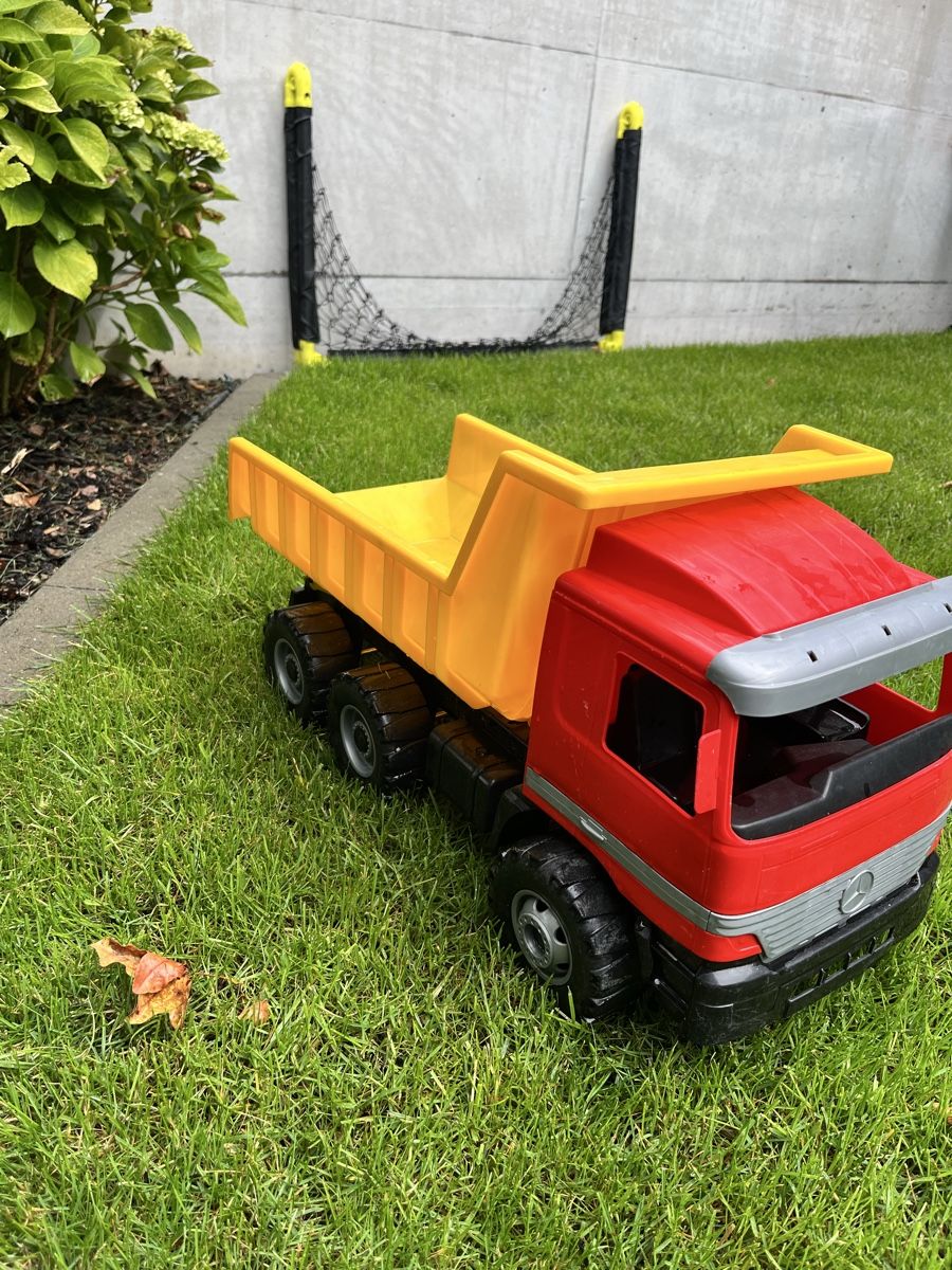 Giocattoli: Kipplastwagen gross 63 cm – Usato da Riehen venduto da YuriST 3