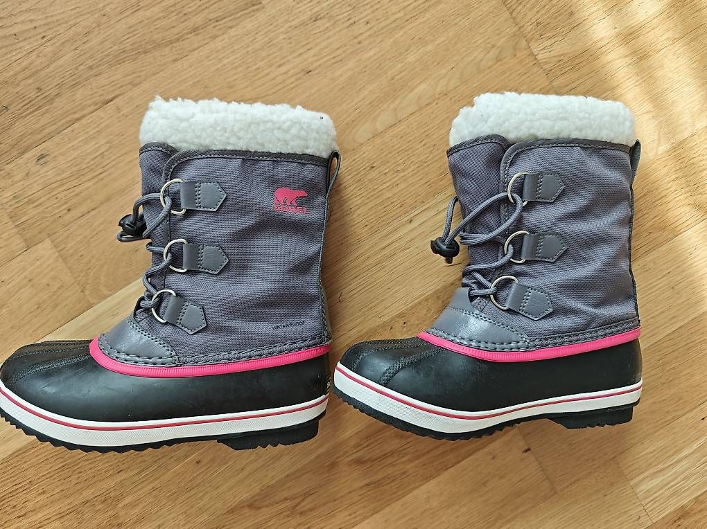 Schuhe für Jungen: Sorel Winterschuhe Grösse 34 – Gebraucht aus Zürich von wydleri