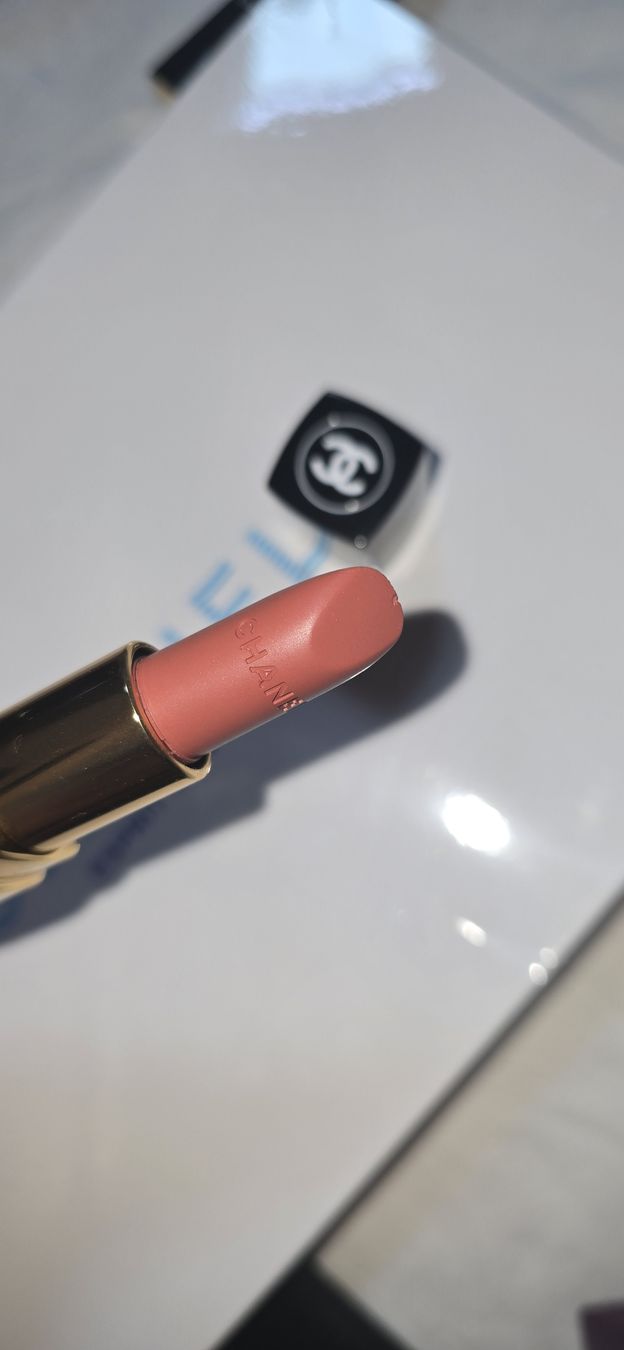 Chanel Maquillage: Chanel Rouge coco mademoiselle  – Neuf avec emballage d'origine à Martigny par zin_y9tt 1