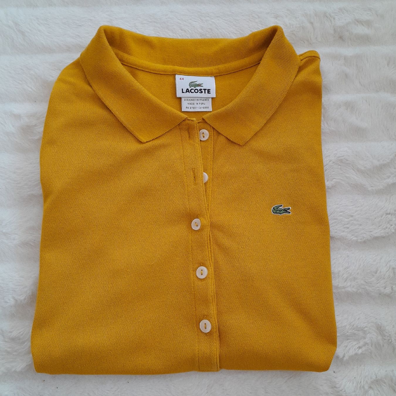 Lacoste Magliette Polo: Polo Lacoste jaune moutarde, taille 44, – Usato da Renens VD venduto da ser_j2fn