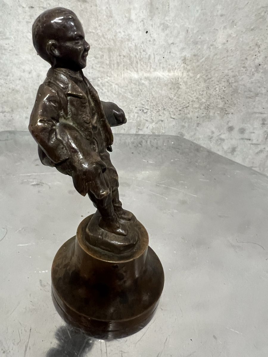 Figuren: Bronze Figur Junge mit Schweinen gute Erhaltung 10cm – Gebraucht aus Zürich von Privat_13 4