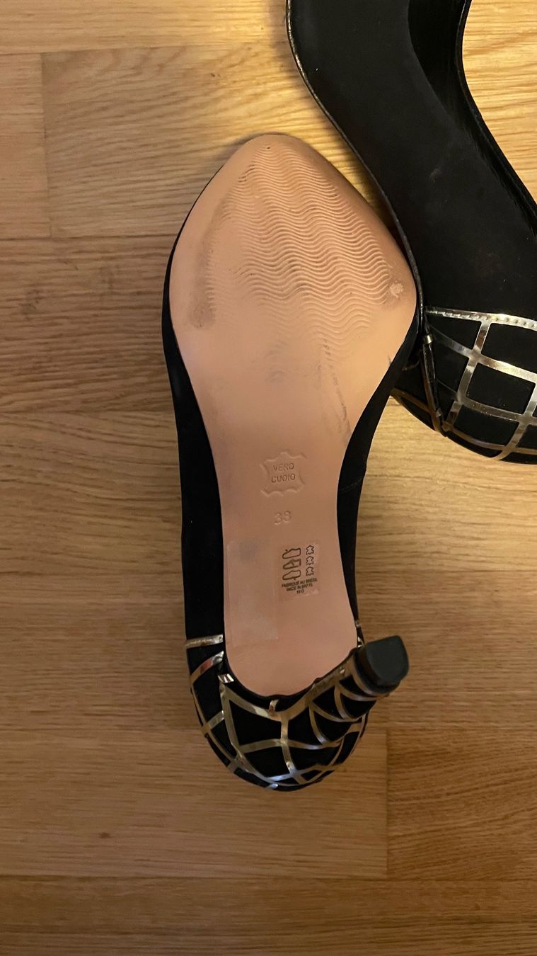 Damenschuhe: San Marina Pumps Wildleder, 38 – Gebraucht aus Oberwil BL von J.L. 1