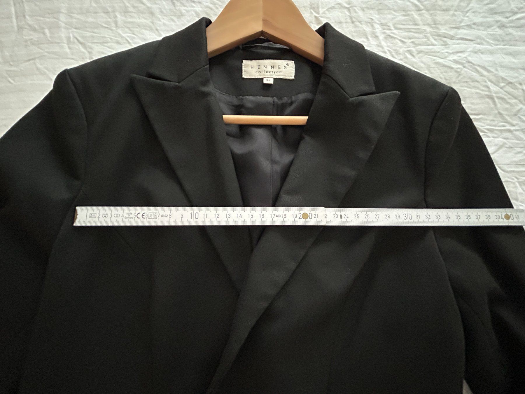 Giacche: Eleganter schwarzer "Hennes" Blazer Gr 38 -blazer élégant – Usato da Küsnacht ZH venduto da filo_fila8700 7