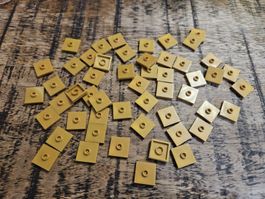 lego 87580 lot de 50 pièces Pearl Gold Plate, Modified 2 x 2