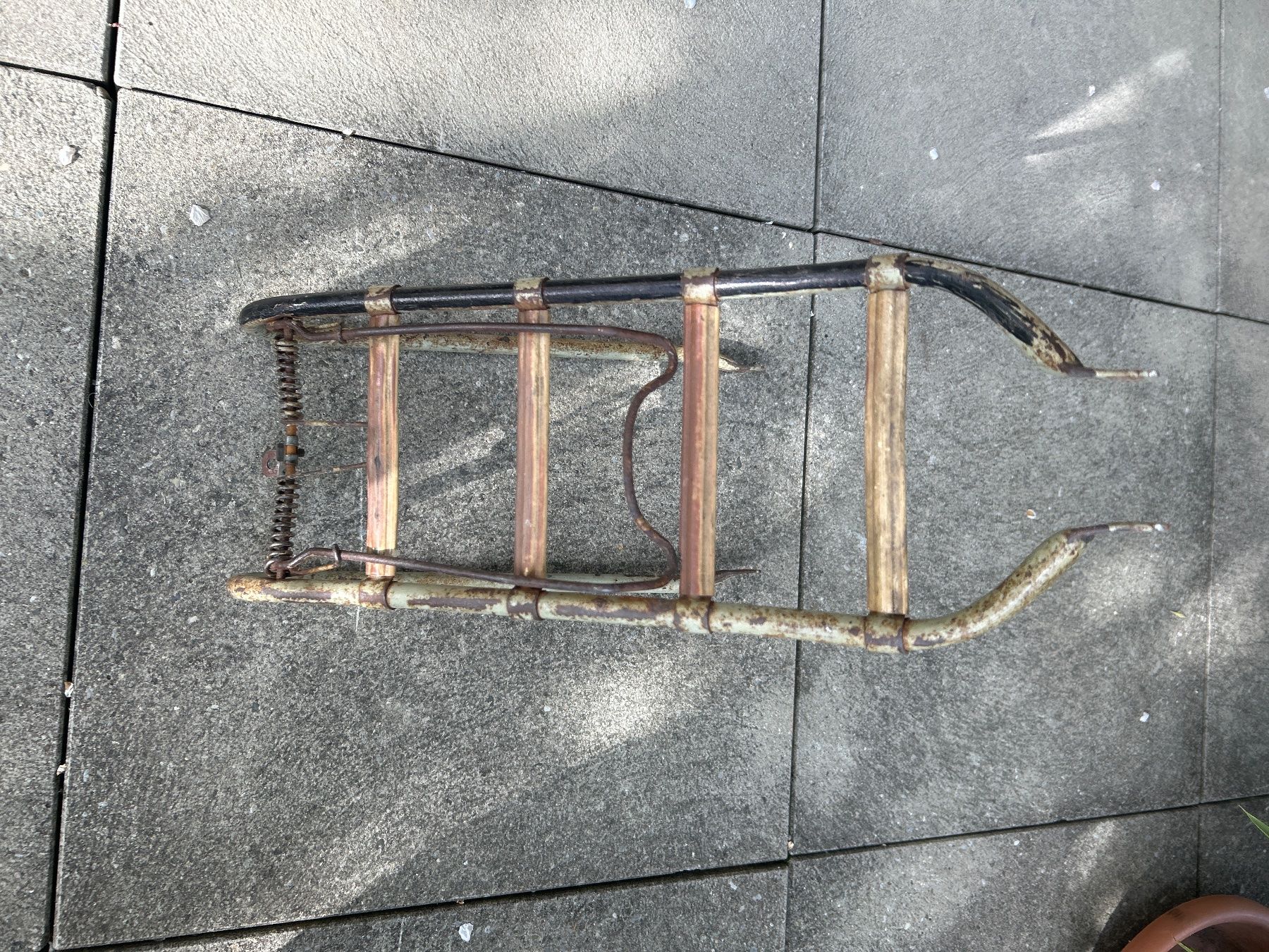 Rixe Ciclomotori: Sachs Rixe 502 Gepäckträger komplett – Usato da Zürich venduto da Fisel1