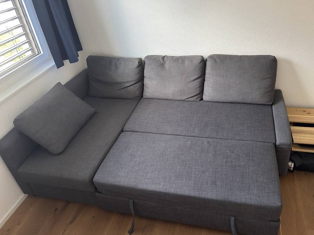 Ikea Divani: IKEA Eckbettsofa dunkelgrau – Usato da Weisslingen venduto da Gigi081 1