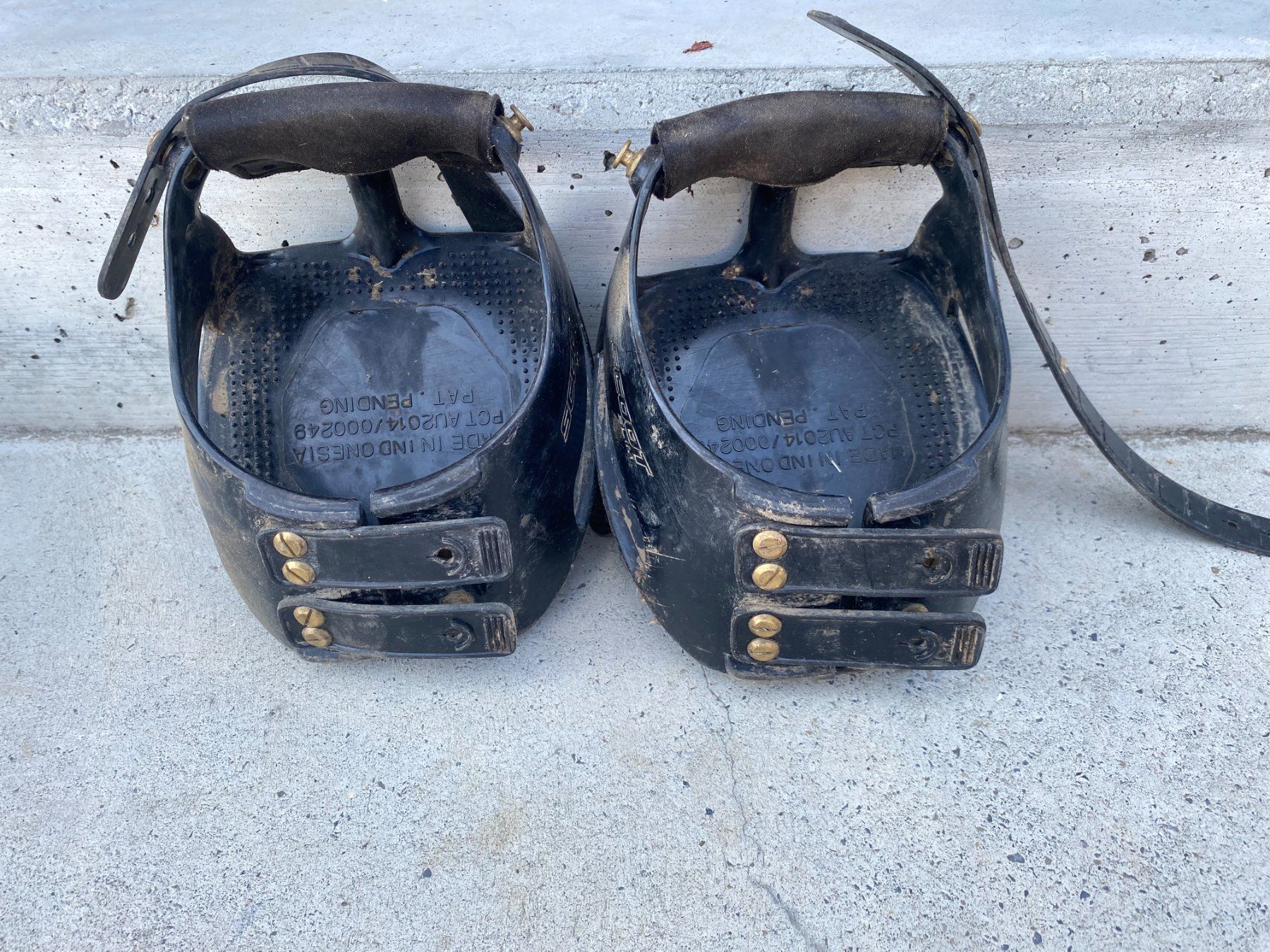 Scarpe per cavalli: Hufschuhe Scoot Boots – Usato da Edlibach venduto da mondschein020