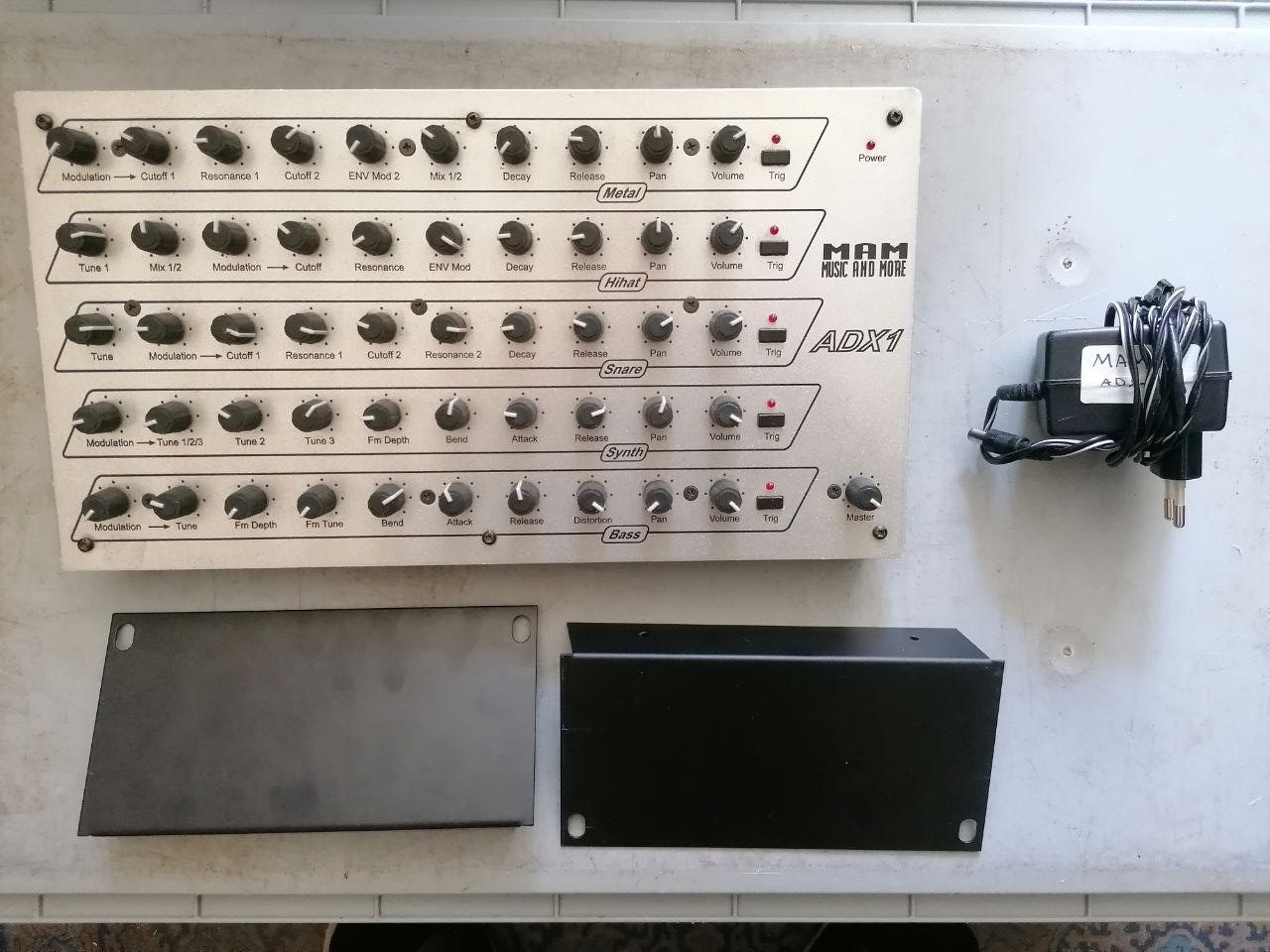 Strumenti musicali: Seltener MAM ADX-1 Drum Synth – Usato da Basel venduto da David._.H