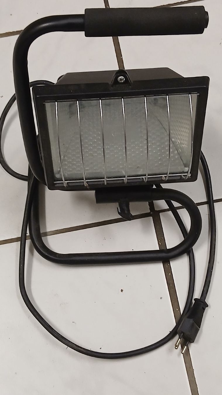 Fari: Halogen scheinwerfer  – Usato da Goldingen venduto da Soli8638