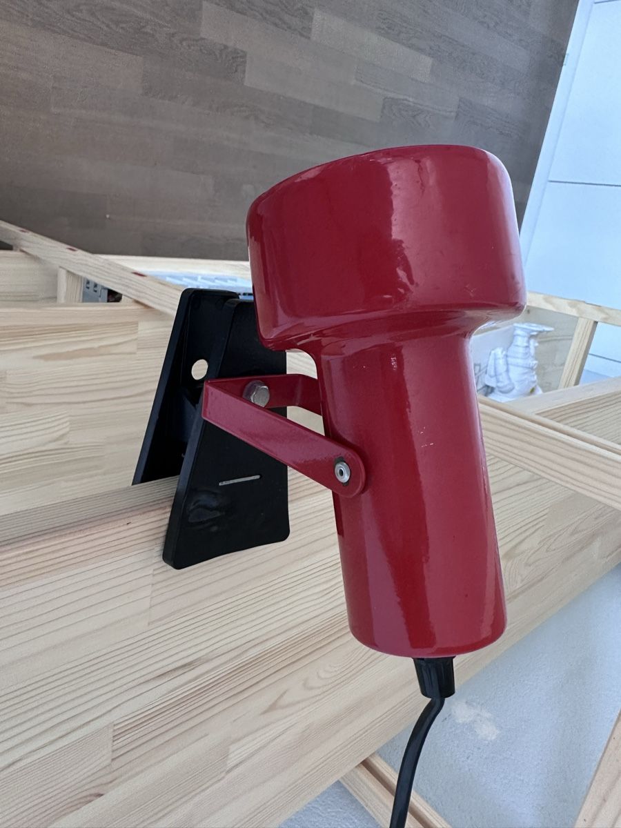 Lampen: Rote Vintage Klemmleuchte – Gebraucht aus Luzern von cam_f7qx 2