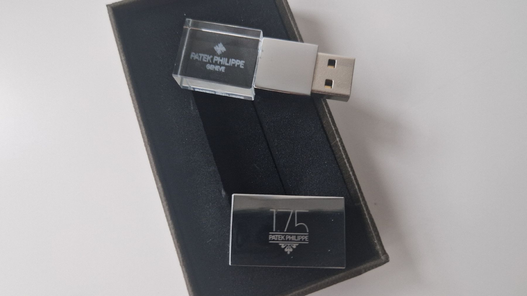 patek-philippe-usb