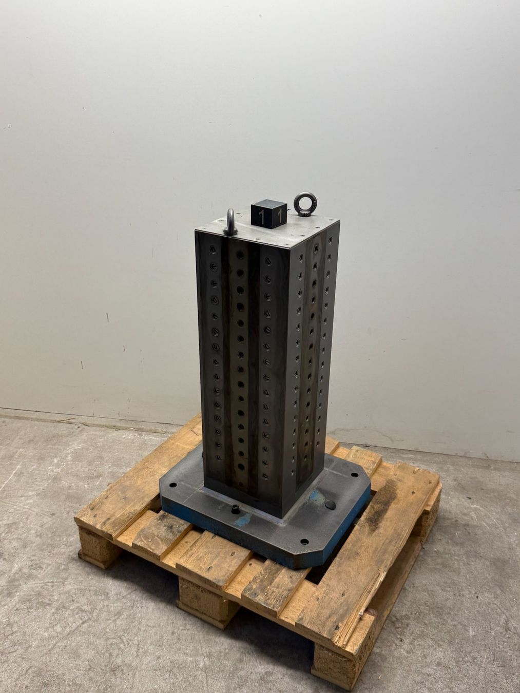 Alle Werkzeuge: CNC Spannturm Hemo 240x240x720mm – Gebraucht aus Boswil von ABLagerBoswil 5