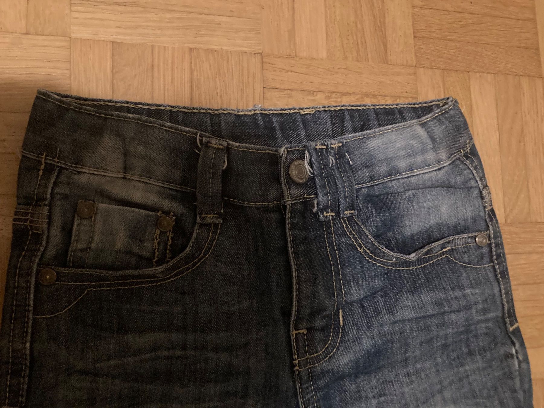 Pantalons: Jeans Kinder Grösse 116 – D'occasion à Zürich par strampli1216 1