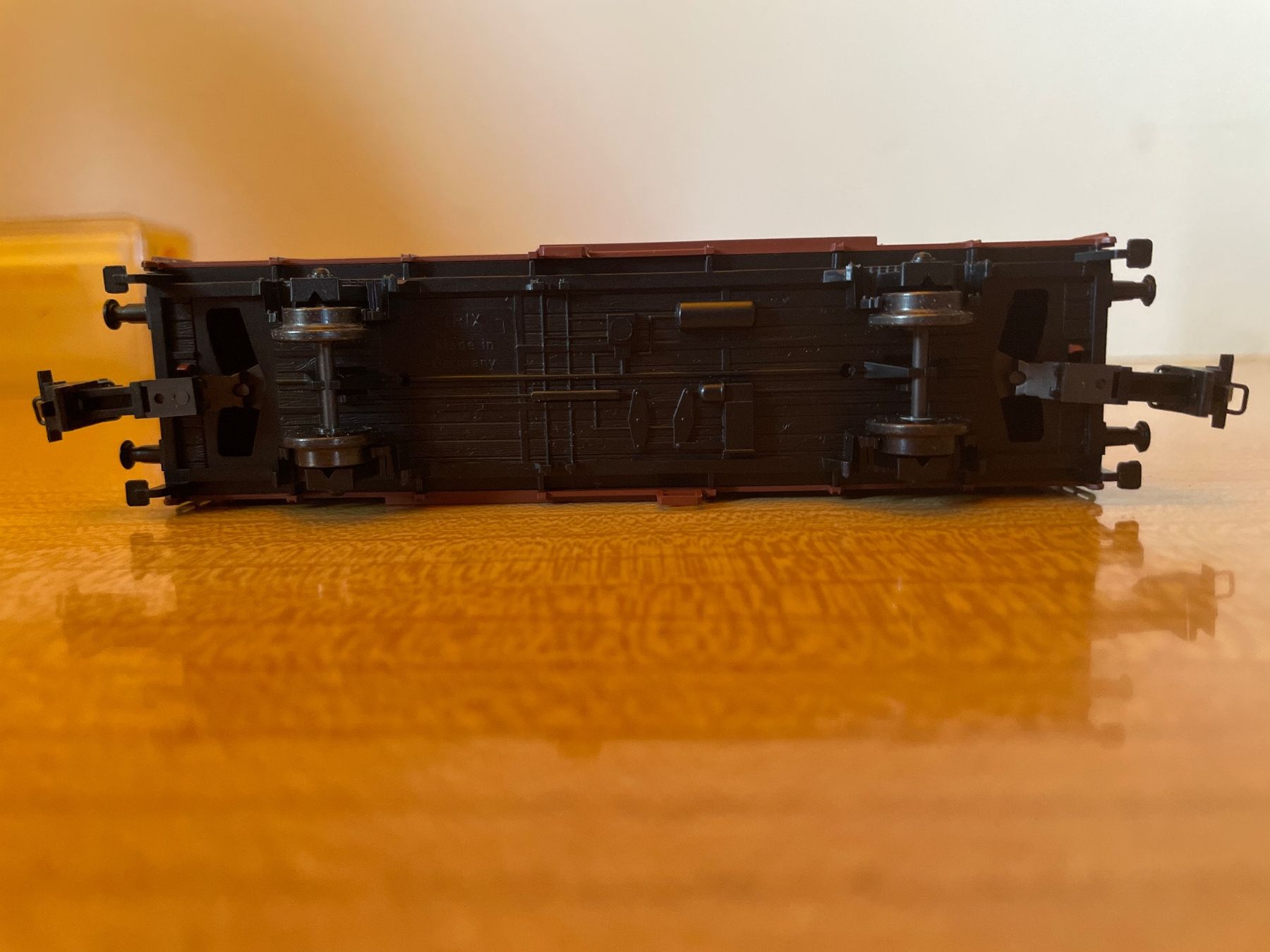 Trix Modellini di ferrovie: Trix Express H0 33579 K Güterwagen braun – Usato da Suhr venduto da Daneli7 3