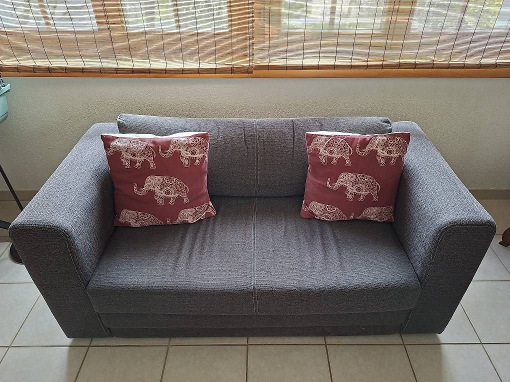 Sofas: Sofa – Gebraucht aus Waltenschwil von Cassie11