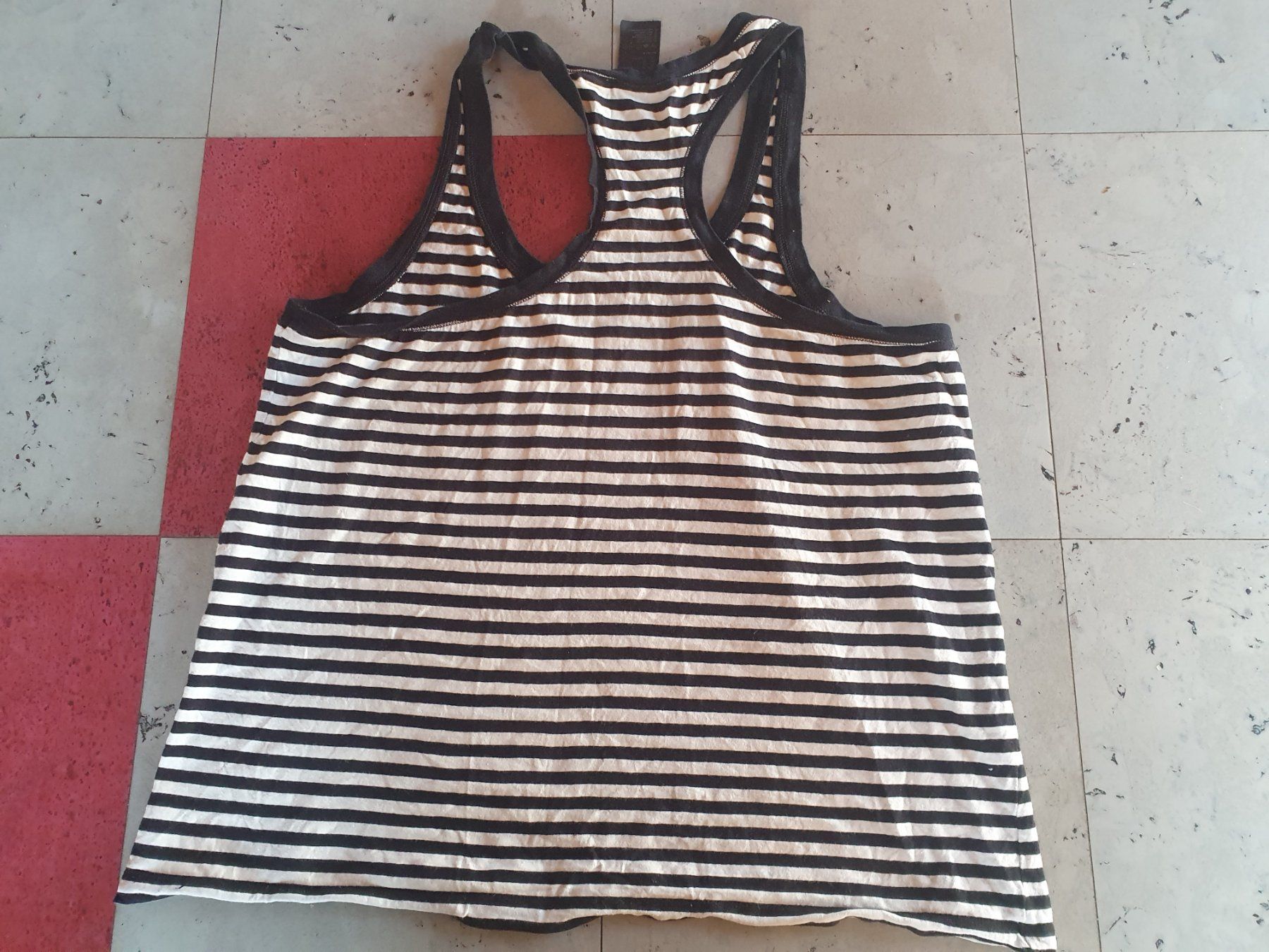 H&M Negligees & Pigiami: Pijama Top – Usato da Moosseedorf venduto da Sonnenschein.. 4