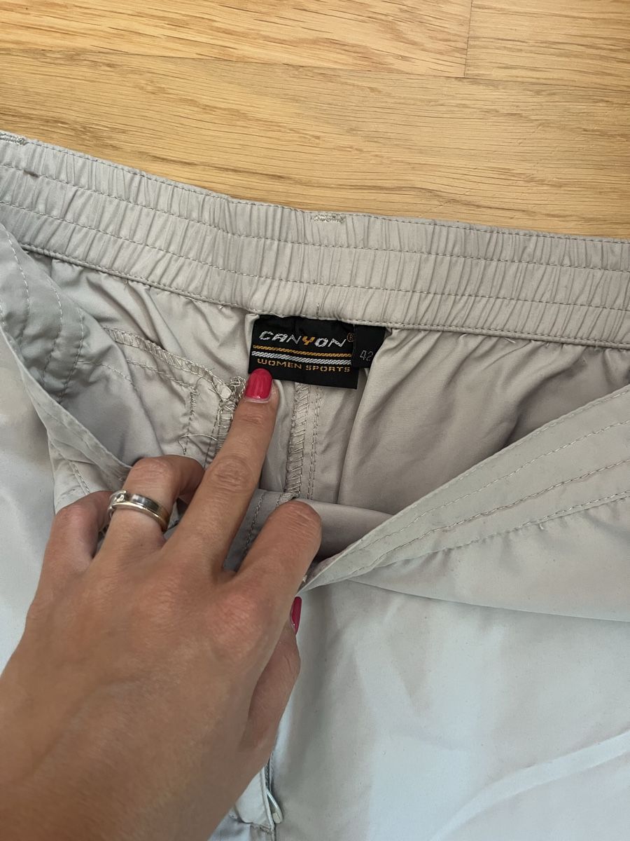 Canyon Pantaloni: Bestickte Canyon Wanderhose  – Usato da Stadel venduto da Comporta 2