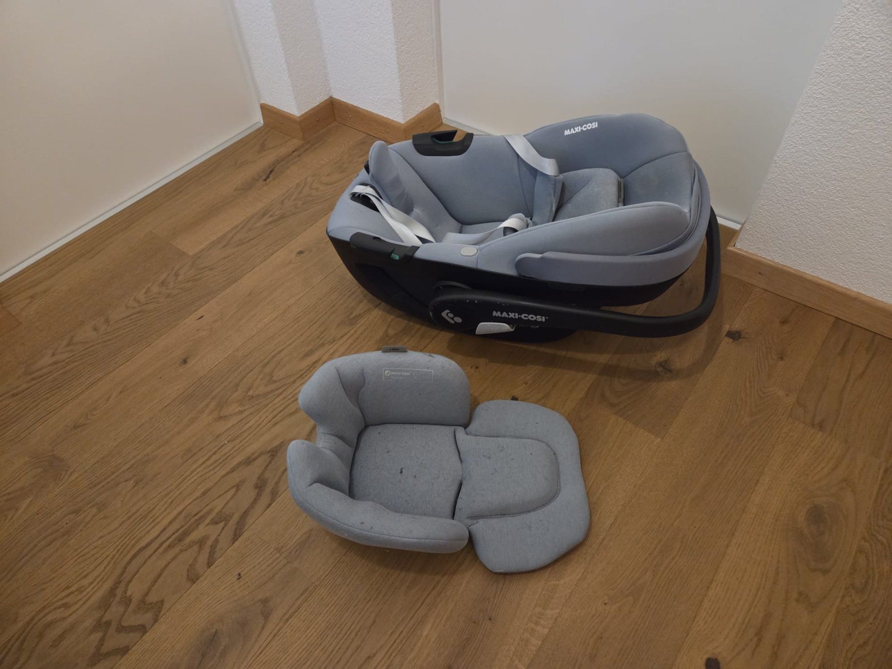 Maxi-Cosi Seggiolini per auto: Maxi Cosi Babyschale – Usato da Oberburg venduto da MichaelSt1985