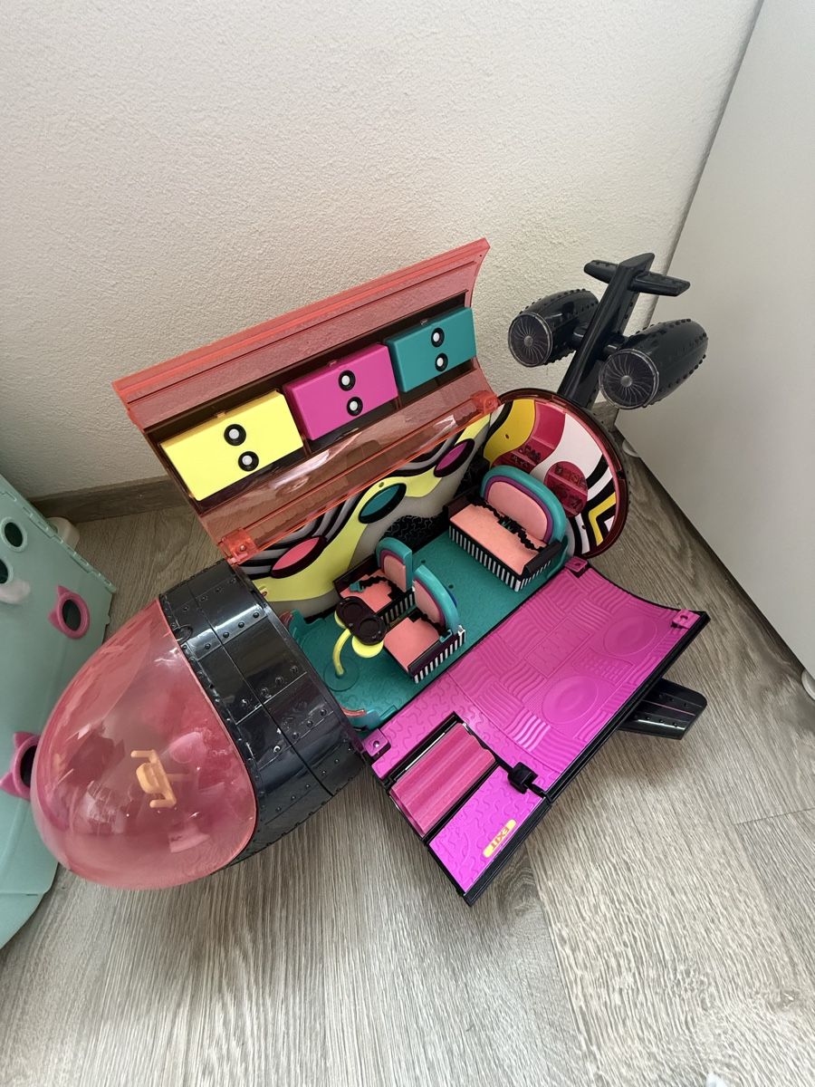 Spielzeuge: Avion poupée LOL – Gebraucht aus St-Pierre-Clages von loc_8vtz
