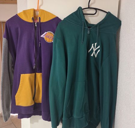2 Hoodie mit Reissverschluss