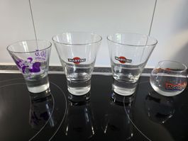 4 Gläser 2x Martini, Dooleys und Absinth klein gebraucht