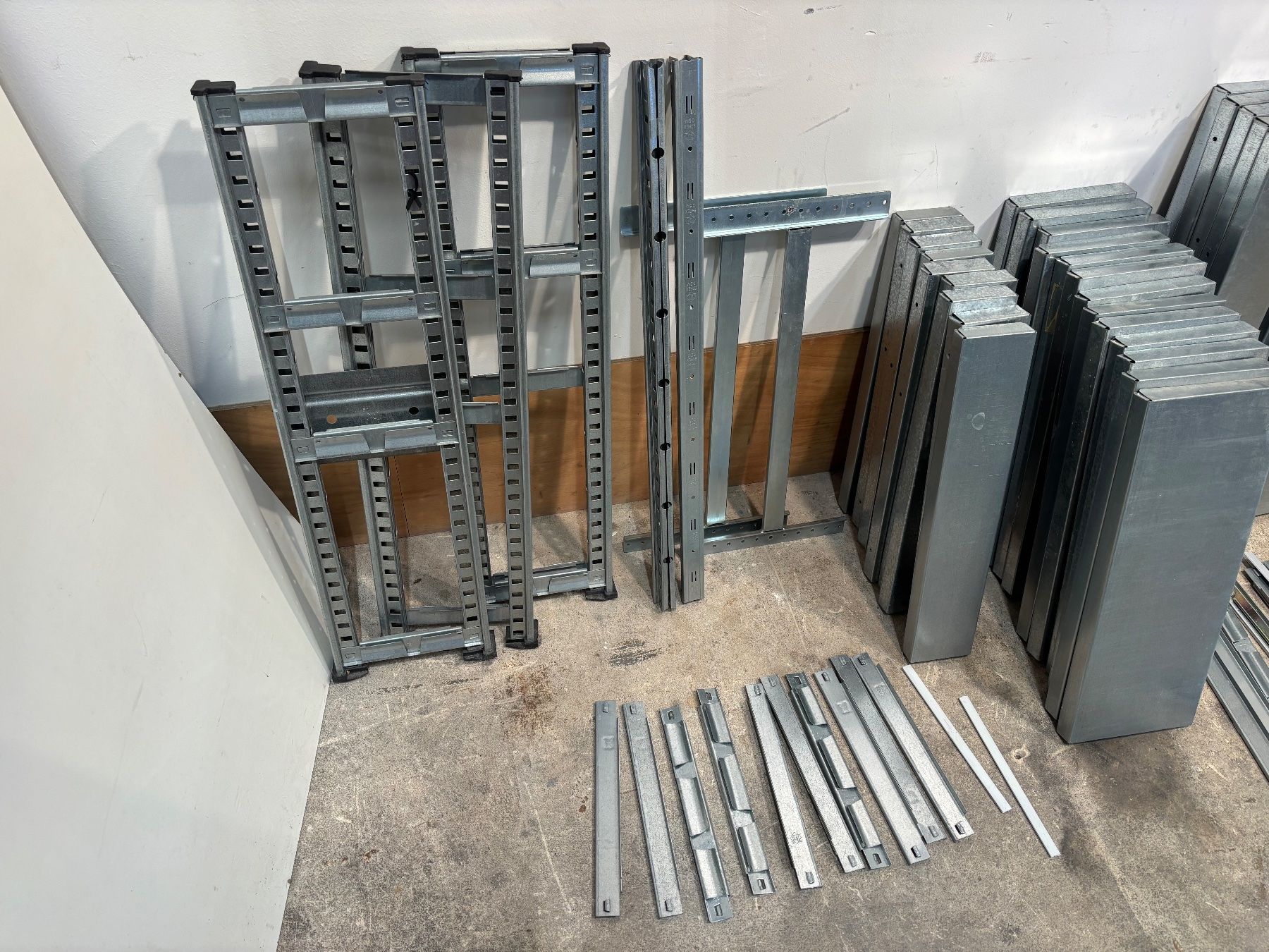 Errex Scaffali: ERREX Regal teile Restposten – Usato da Winterthur venduto da ReUse_Baumarkt 1