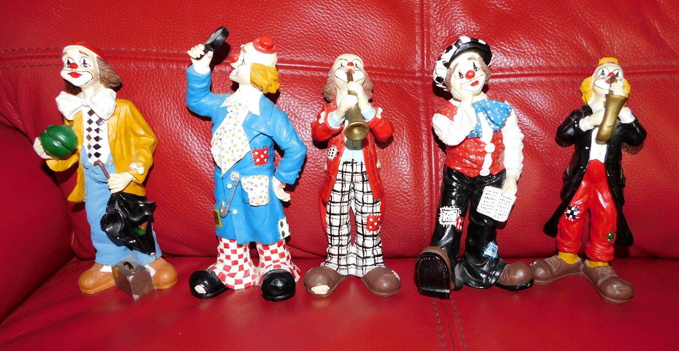 Figurines: 5 Clowns. H ca. 20 cm – D'occasion à Villnachern par Niggo0