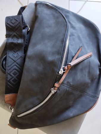 Grosse Bauchtasche
