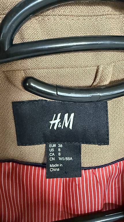Giacche: Eleganter Blazer Grösse 38... neuwertig – Usato da Neftenbach venduto da Leabach 1