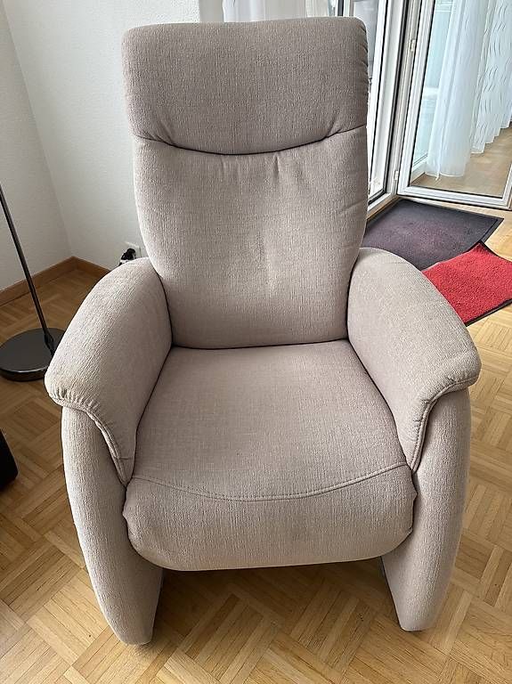 Poltrone: Relaxsessel mit Aufstehfunktion – Usato da Entlebuch venduto da Schoi1