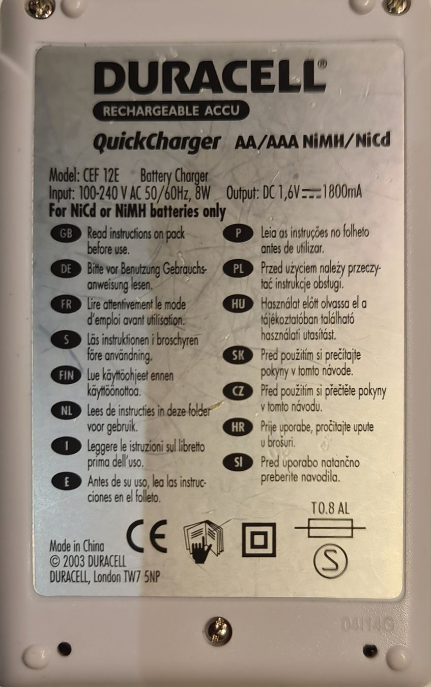 Akkus & Batterien: chargeur de piles AA et AAA rechargeables – Gebraucht aus Mézières VD von M.Lapin 1