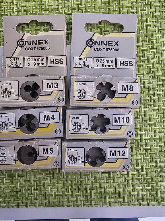 Alle Werkzeuge: Gewindeschneider Filiere 6Stk. – Neu und originalverpackt aus Port von sold54