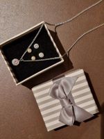 Silberfarbenes Schmuckset, Kette mit Ohrstecker Neu!