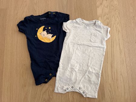 2x Kurzarm Pyjama Gr. 92