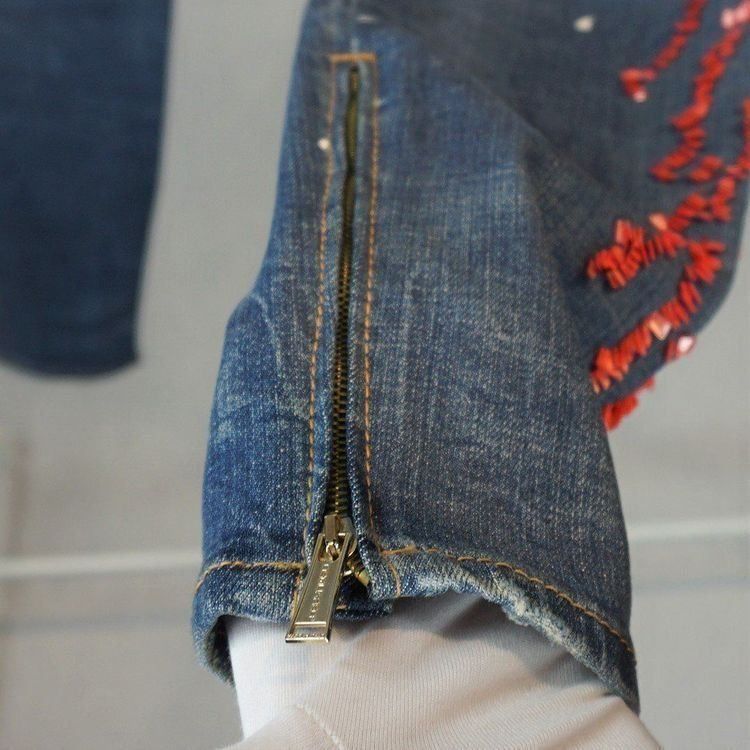 Jeans: Dsquared2 Jeans Rote Pailletten Gr. 34 – Usato da Oberglatt ZH venduto da Hero1512 6