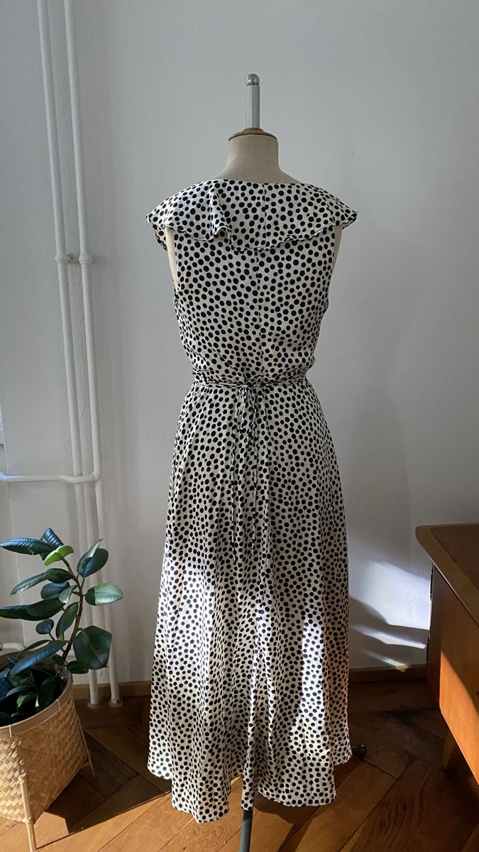 Vestiti: Kleid von Mango – Nuovo (secondo la descrizione) da Schaffhausen venduto da melanieisa 1