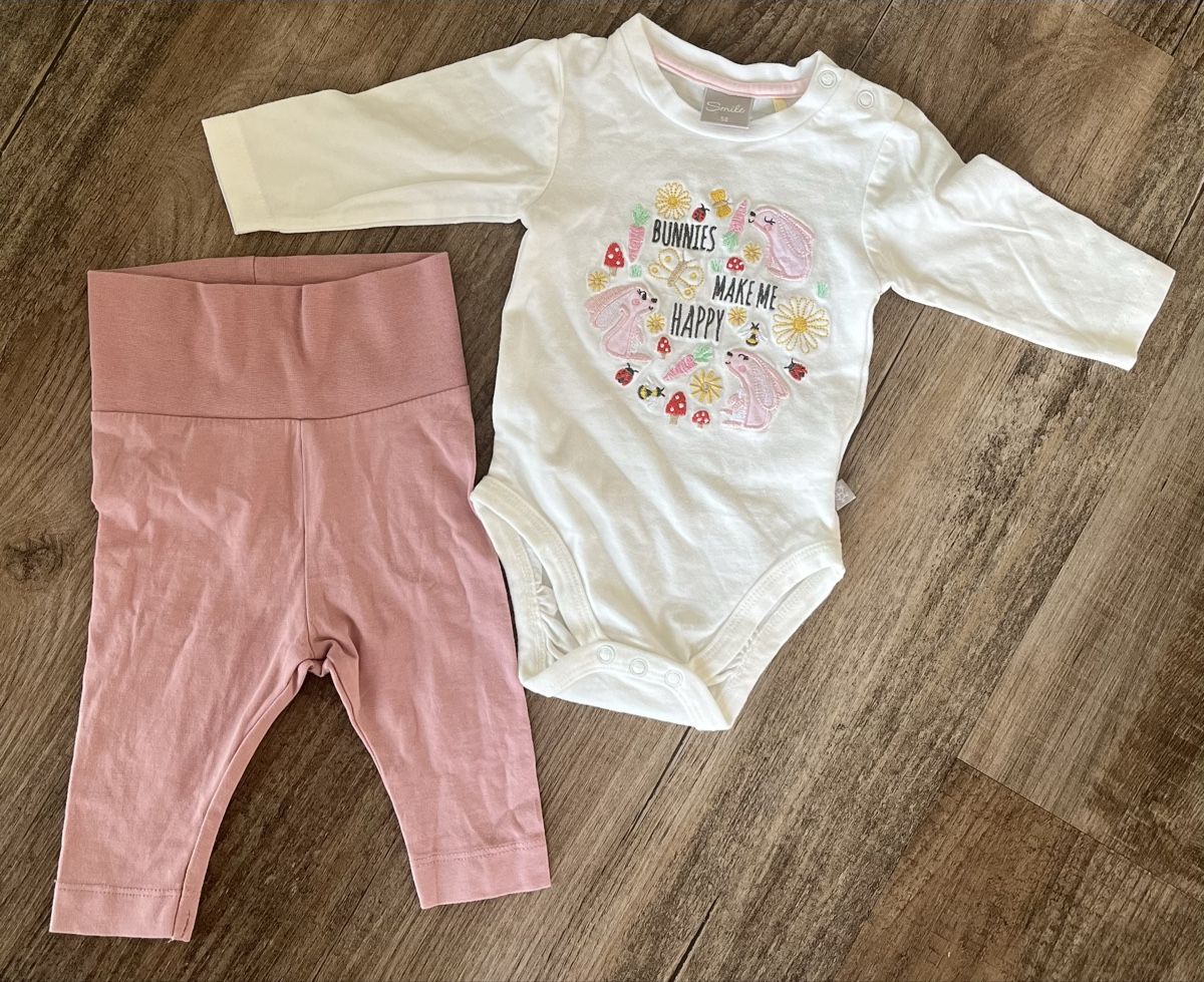 Lotti & Set di vestiti: Baby Kleiderpaket Gr. 56 – Usato da Siebnen venduto da jes_6qyf 1