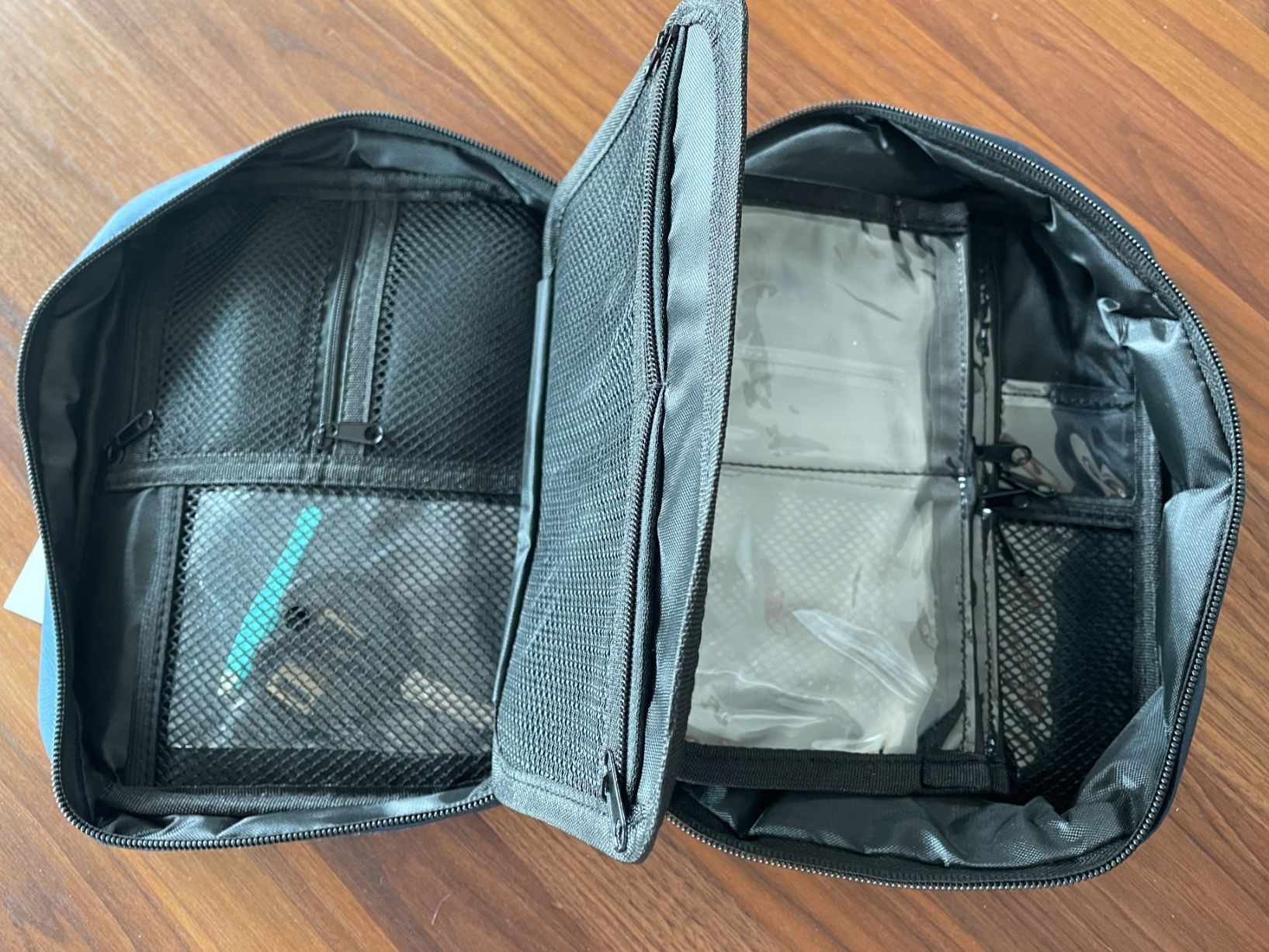 Borse: Travel Case TaNika - Reiseapotheke – Usato da Seewen SZ venduto da Nauer0 2
