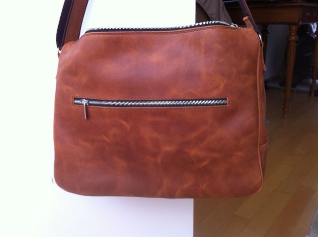 Borse da donna: Leder Tasche – Nuovo (secondo la descrizione) da Zürich venduto da pizzobeatrice 4