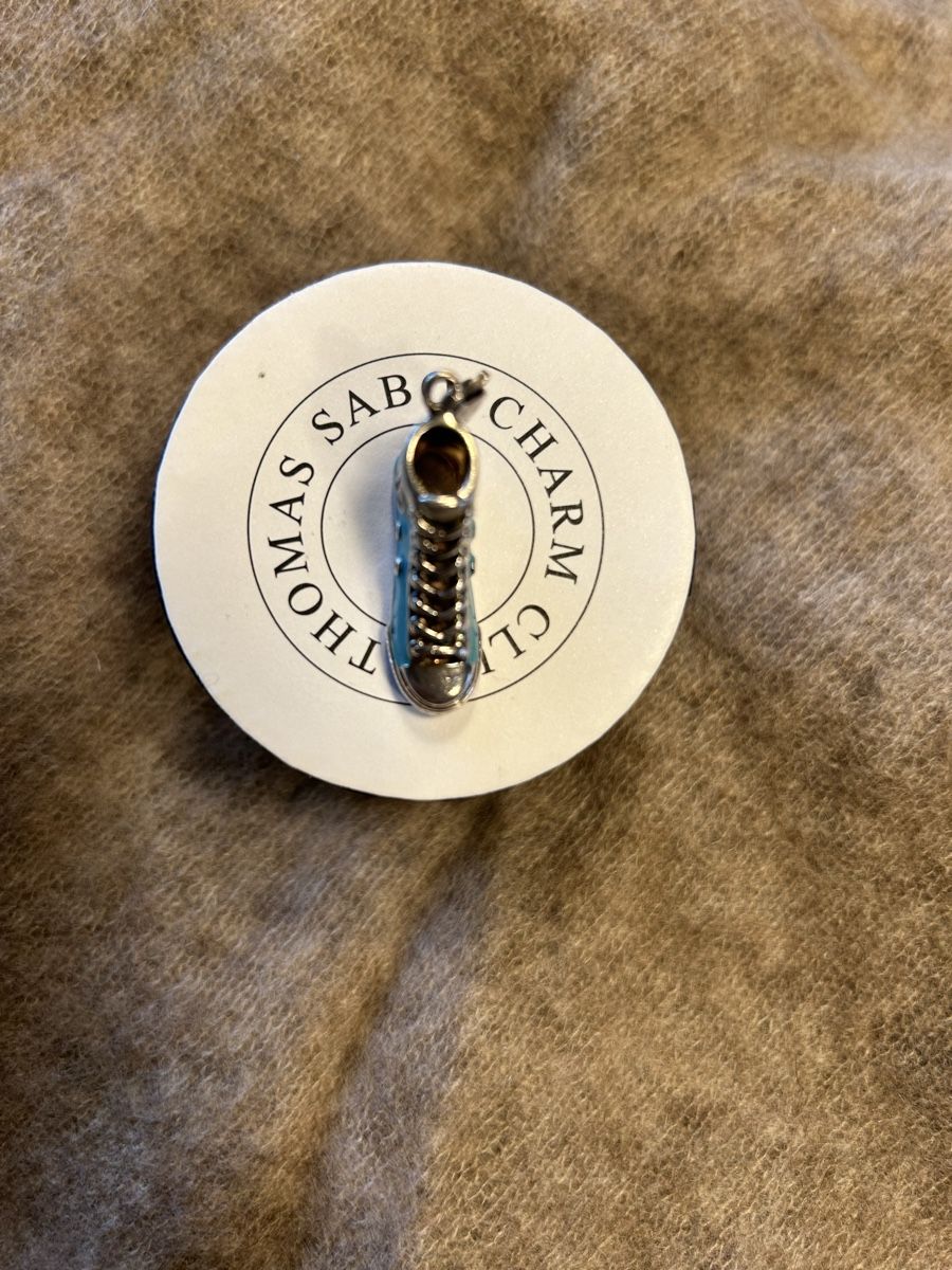 Thomas Sabo Pendentifs: Thomas Sabo Sneaker charm – D'occasion à Wohlen b. Bern par Honeypie 1
