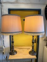 Zwei Tischlampen Versilbert antik mit Lampenschirm gebraucht