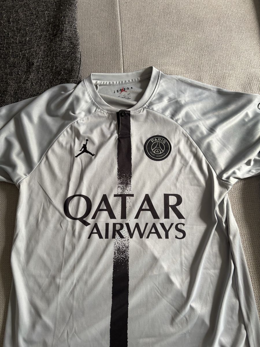 Jordan Canottiere & Pantaloni: Orignale PSG Trikot – Nuovo (secondo la descrizione) da Winterthur venduto da nad_dc2l