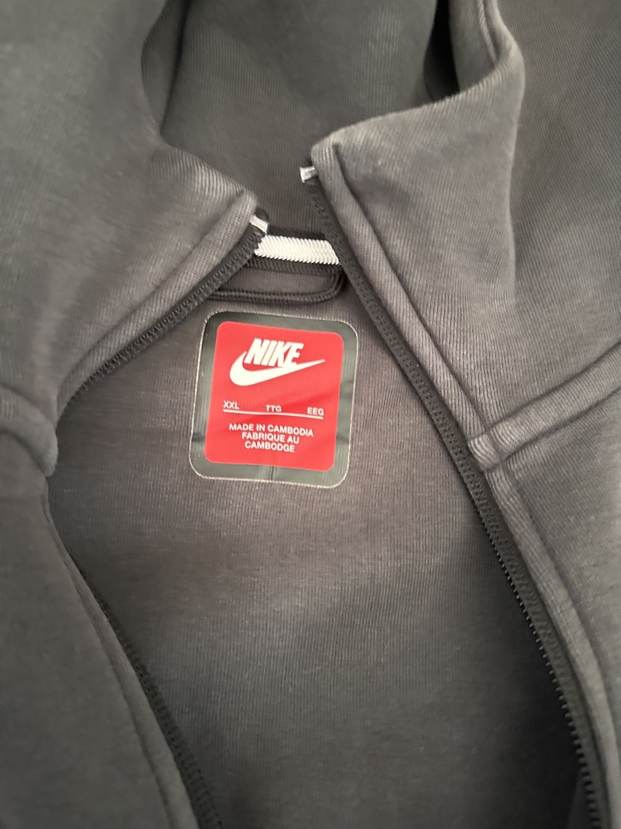 Vestes: Nike Tech fleece xxl /2xl Serie 2024/25 – Neuf (Voir description) à Riggisberg par Gs13_pn7srt 1